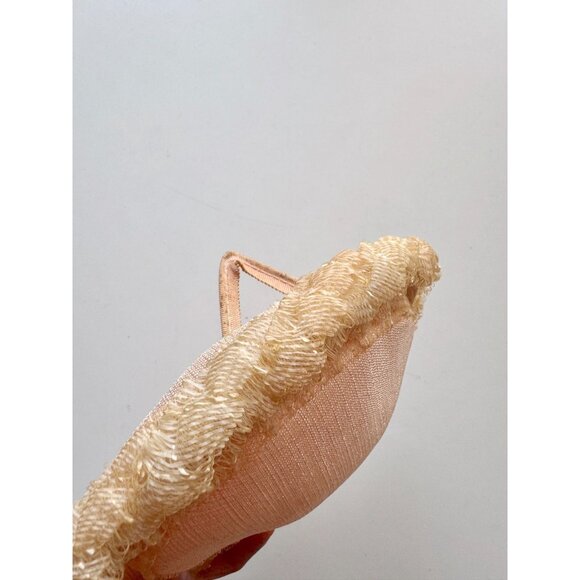Vintage Pale Peach Pink Sinamay Curly Straw Trim Bumper Capulet Hat - Picture 12 of 14